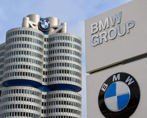 BMW AG’s China Fight Just Got Harder as Neue Klasse EVs Take Beijing
