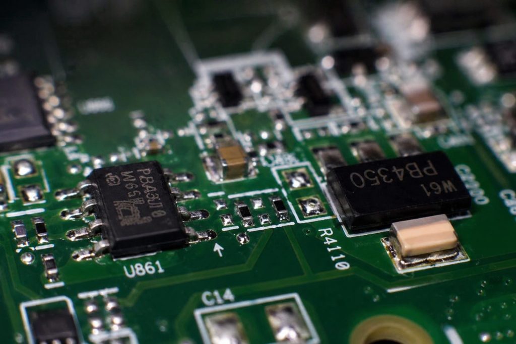 China Warns U.S. Chip Export Bills Could Hit Global Semiconductor Supply Chains