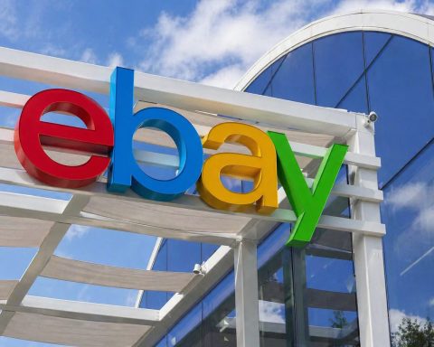 eBay Inc. Stock Slides 5% as Depop Deal Faces UK Test Before Earnings