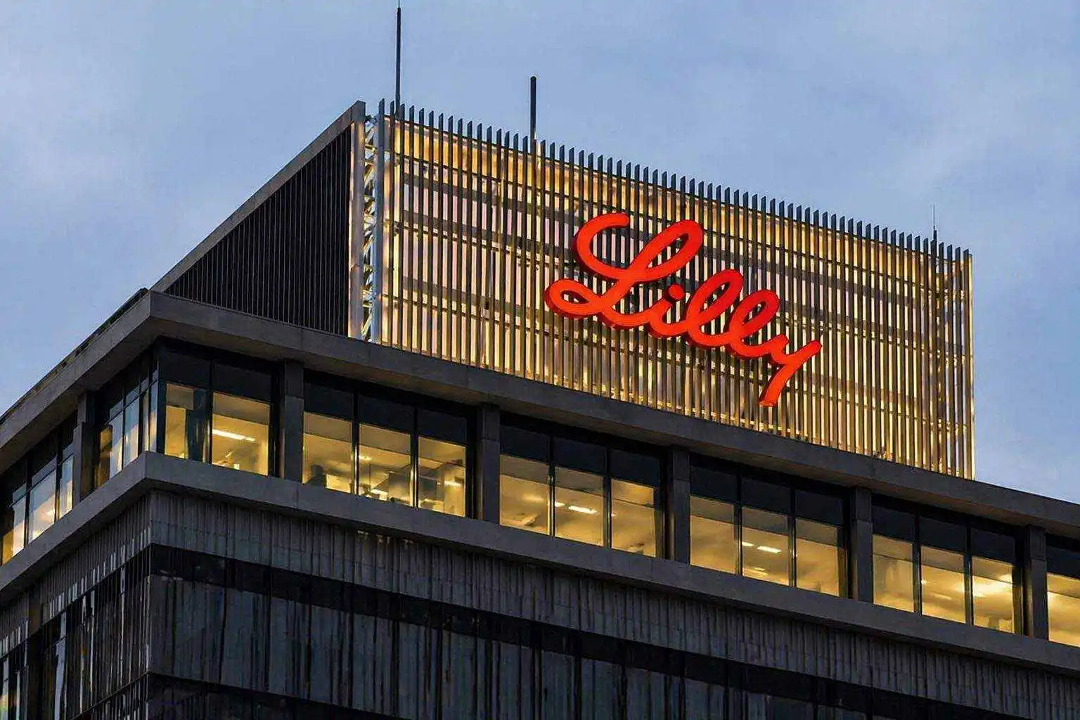 Eli Lilly Raises 2026 Forecast as Mounjaro, Zepbound Sales Keep Weight-Loss Boom Alive