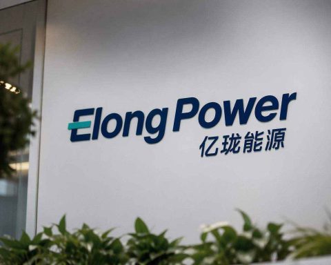 Elong Power Stock Jumps 26% as Heavy Volume Tests Battery Turnaround Story