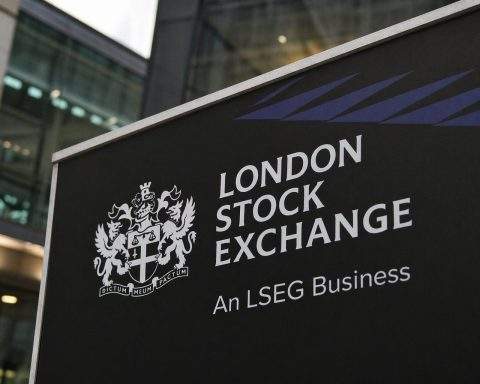 FTSE 100 Weekly Wrap: Two Sessions Accounted for Majority of Gains