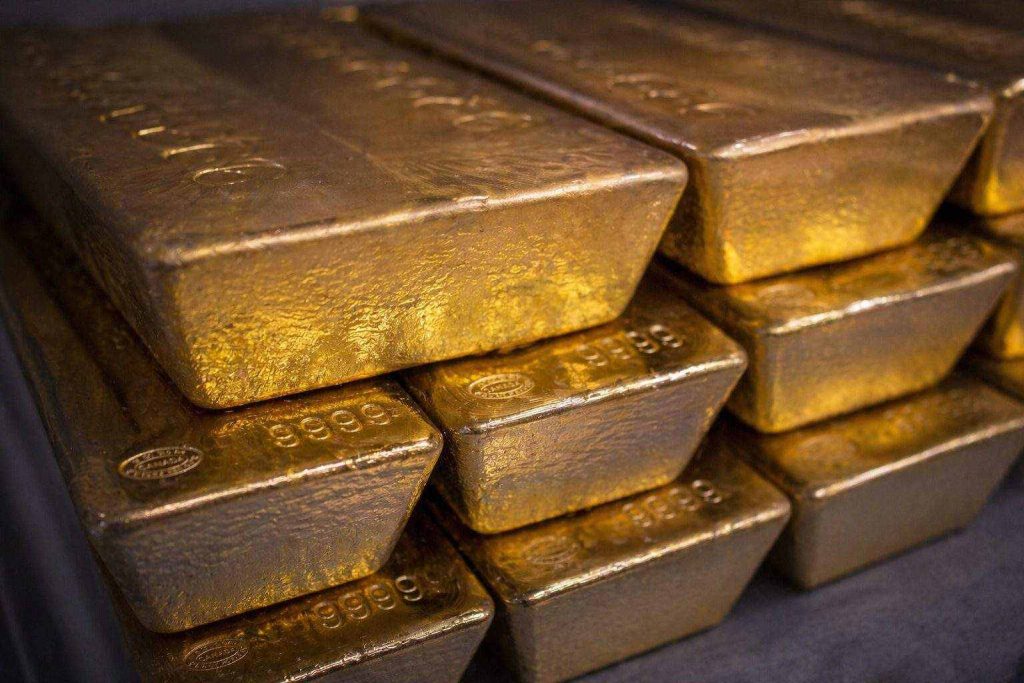 Gold Price Faces a $4,700 Test as Oil Shock Revives Rate Fears