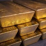 Gold Price Faces a $4,700 Test as Oil Shock Revives Rate Fears