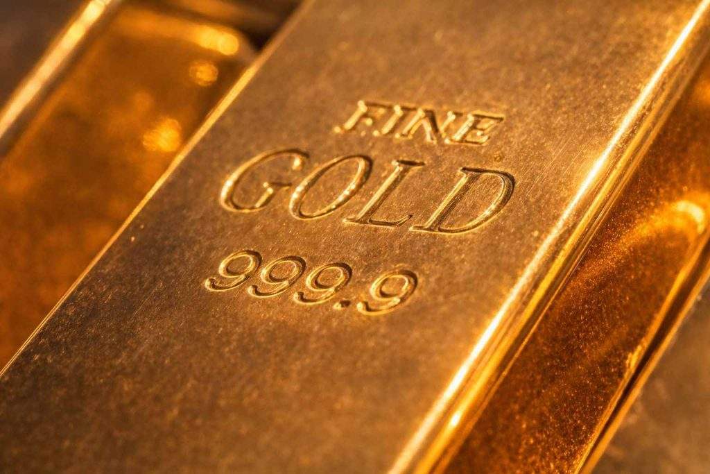 Gold Price Today Jumps Above $4,800 as Dollar Slides and Iran Talk Hopes Cool Oil