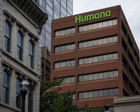 Humana Stock Drops After Earnings Beat: Medicare Advantage Headwind Keeps Pressure On