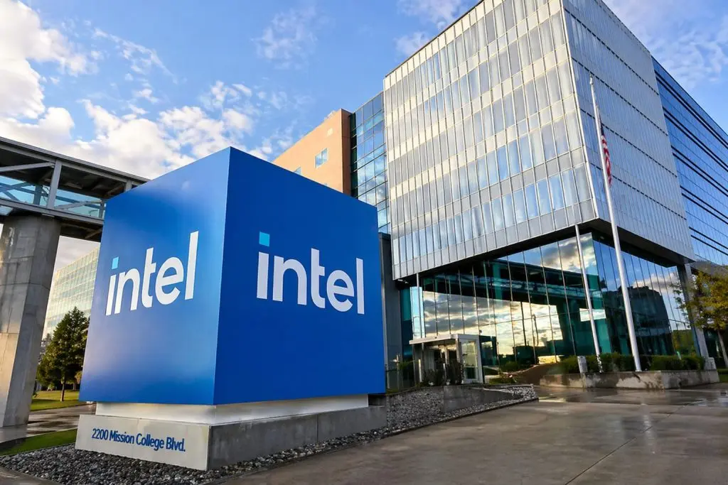 Intel Stock Eyes a Record as AI Data Centers Put CPUs Back in Play