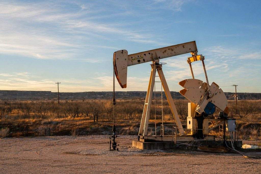 Oil Prices Plunge, Dow Jones Jumps After Iran Reopens Strait of Hormuz (Reuters)