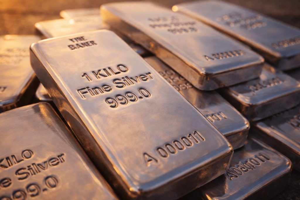 Silver Price Today: Why Silver Slid Nearly 4% as Dollar and Oil Jumped