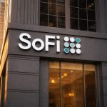 SoFi Stock Runs Toward a Make-or-Break Earnings Test After a Volatile Week