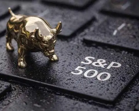 S&P 500’s April Rally Has One Big Catch as Big Tech Earnings Loom