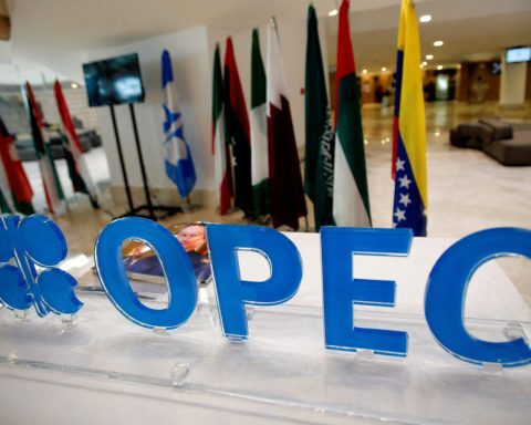 UAE Leaves OPEC: The May 1 Move That Could Rewire Oil Prices and Saudi Influence