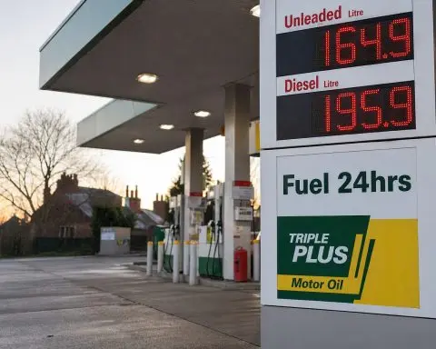 UK Inflation Hits 3.3% as Fuel Shock Threatens Higher Bills and BoE Rate Cuts