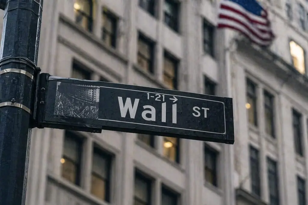 US Stock Market Today: Nasdaq Futures Ride Intel Rally as Oil Shock Keeps Dow Under Pressure