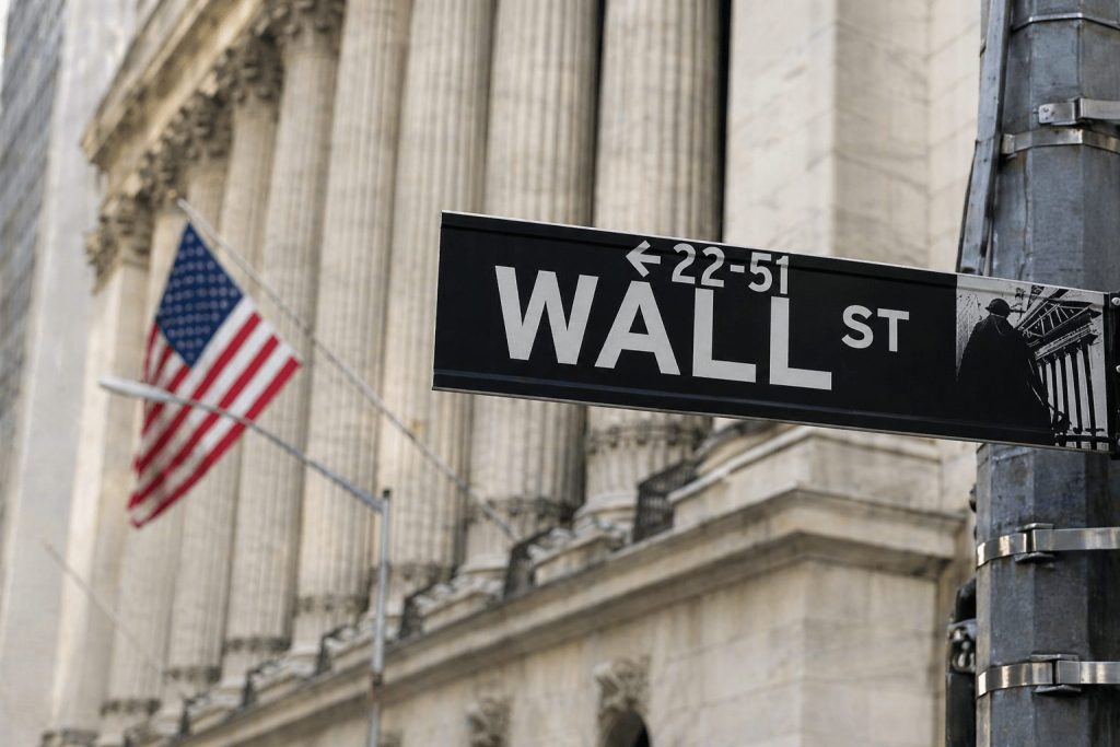 US Stock Market Today: Nasdaq Slides as AI Selloff Hits Nvidia, Fed and Oil Risks Loom