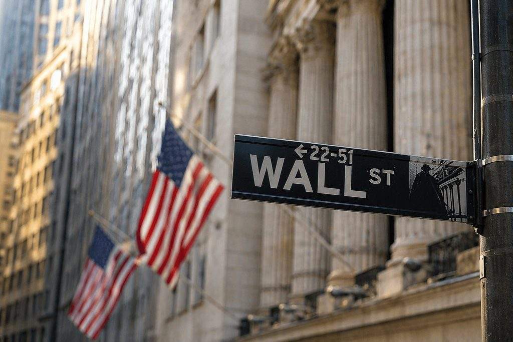 US Stock Market Today: S&P 500, Nasdaq Hit Records as Oil Slides on Hormuz Reopening