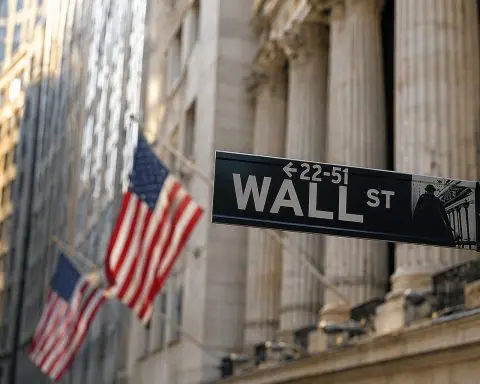 US Stock Market Today: S&P 500, Nasdaq Hit Records as Oil Slides on Hormuz Reopening