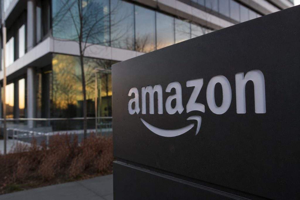 Amazon Stock Week Ahead: AMZN Faces Fresh Test After AWS Outage, AI Rally Amazon Stock Week Ahead: AMZN Faces Fresh Test After AWS Outage, AI Rally