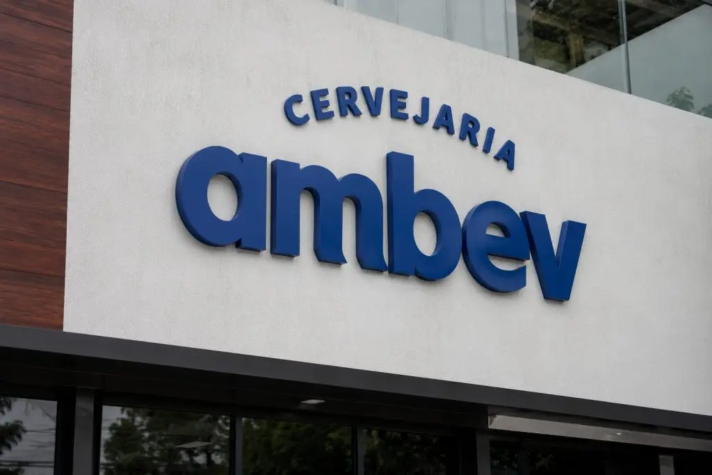 Ambev Shares Slip After Goldman Flags Beer Rally Risk