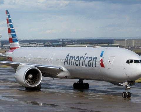 American Airlines Group Inc. Says Record Summer Travel Is Coming. Fuel Is The Catch