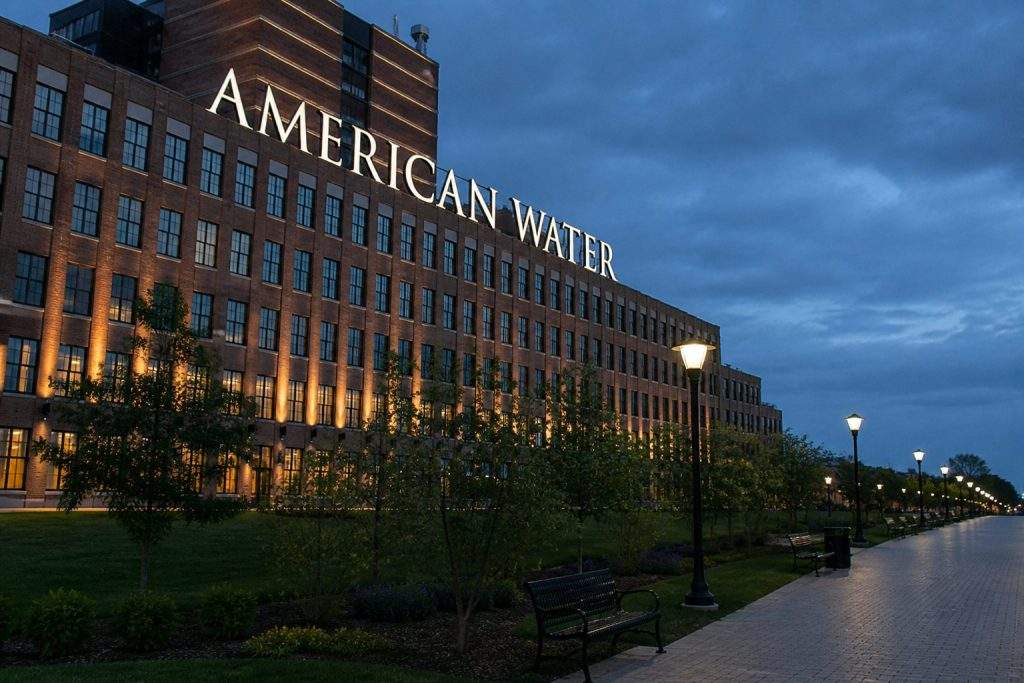 American Water Expands 2026 Water Grants As AWK Investors Watch Costs And Merger Risk
