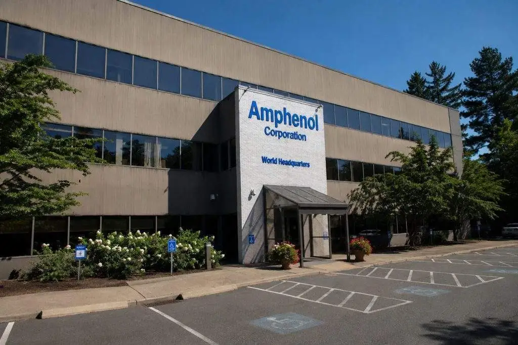 Amphenol Stock Just Slid 6%. AI Demand and a €1.1 Billion Debt Deal Are the Test