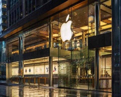Apple Stock Week Ahead: AAPL Rally Faces CPI, AI and Intel Chip Deal Test