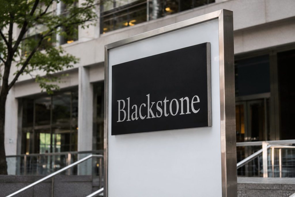 Blackstone’s AI Data Center Unit BXDC Debuts With Volatile First Week