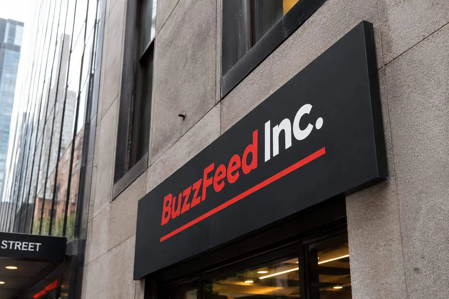 Byron Allen’s $120 Million BuzzFeed Takeover Puts YouTube Ambition at Center