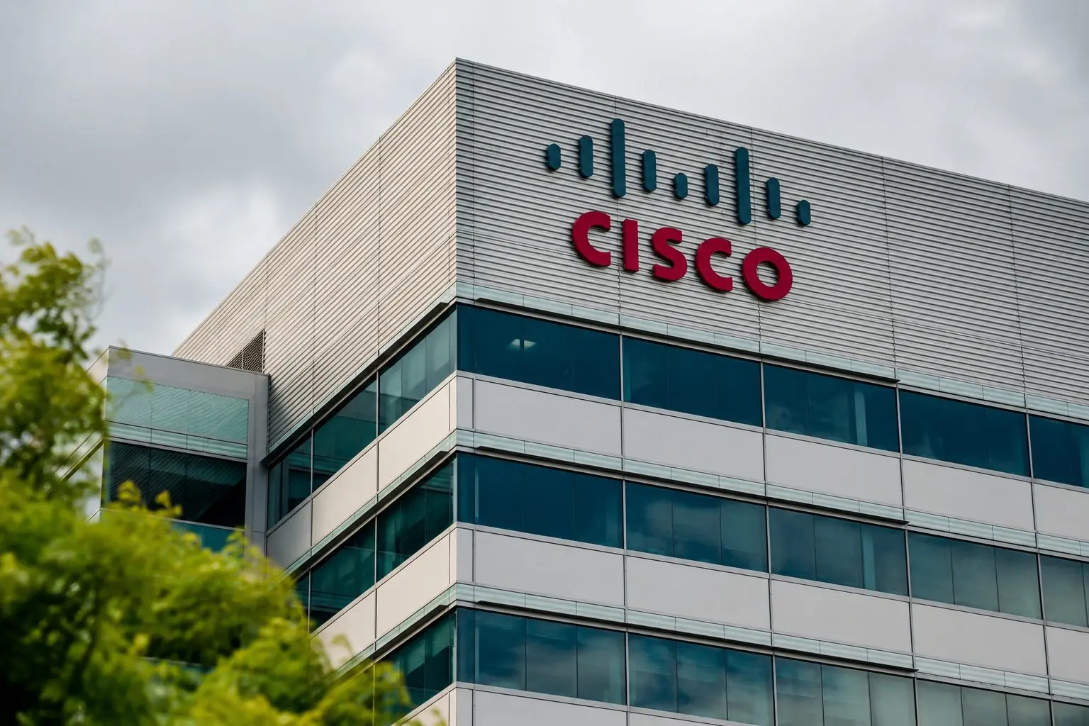 Cisco Stock Jumps Before Earnings as Wall Street Eyes the AI Order Test