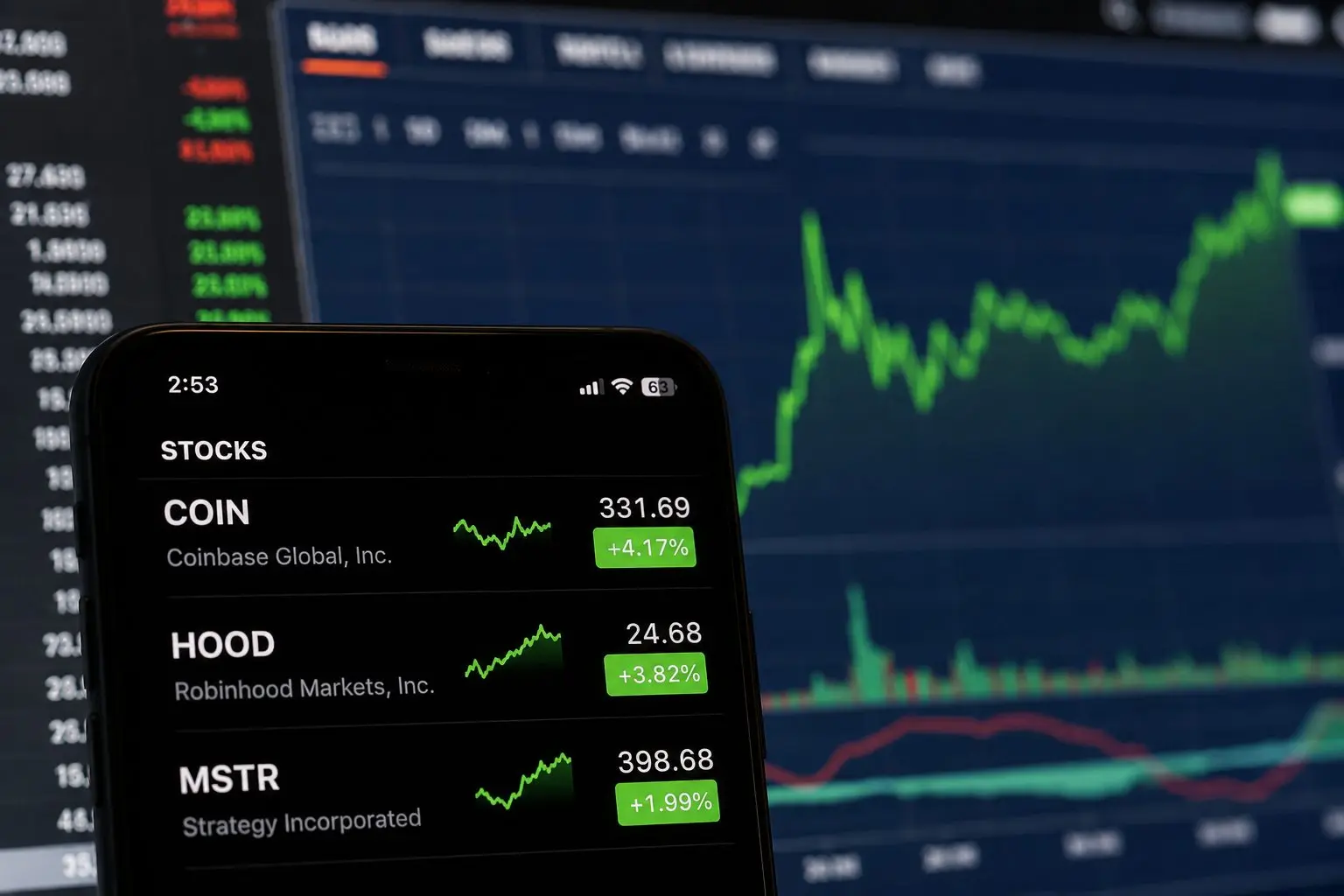 Coinbase, Robinhood and Strategy Stocks Jump: The Crypto Bill Traders Are Chasing Now