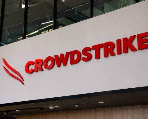 CrowdStrike Holdings Stock Jumps 8% as AI Cybersecurity Rally Meets CEO Share Sale