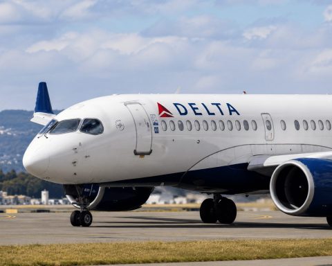 Berkshire Puts $2.65 Billion Into Delta Air Lines Shares