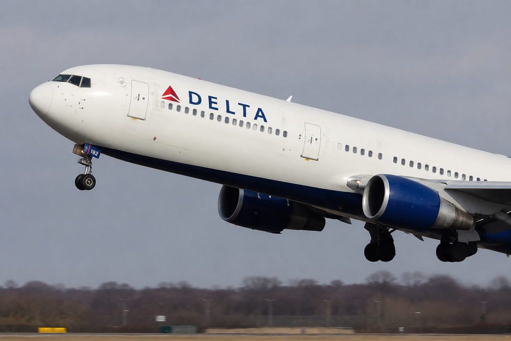 Delta Stock Moves After Berkshire’s $2.65 Billion Stake