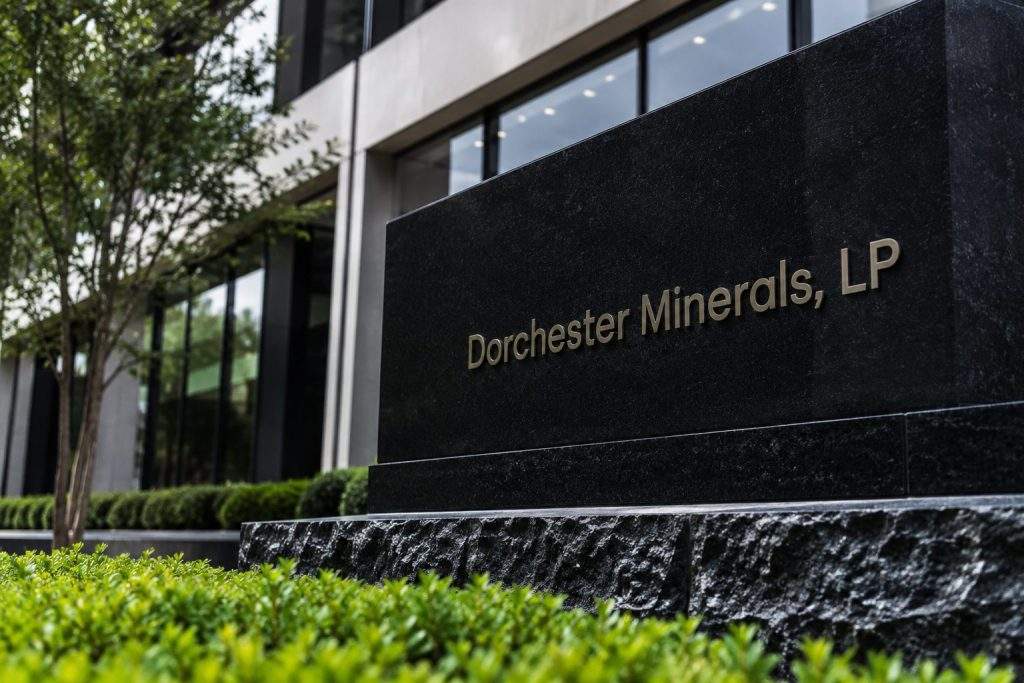 Dorchester Minerals Stock Just Rallied as Oil Spiked — DMLP Holders Face a Busy Week Ahead