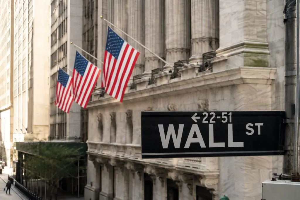 Dow Drops 537 Points With After-Hours Selling Threatening Wall Street AI Rally