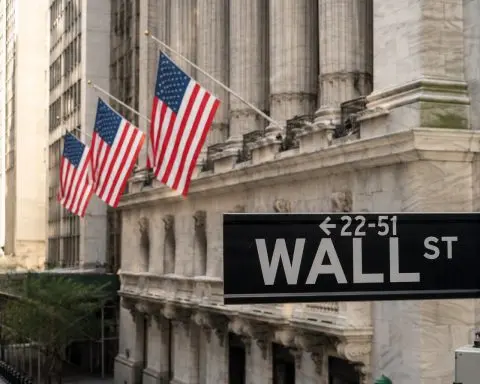 Dow Drops 537 Points With After-Hours Selling Threatening Wall Street AI Rally