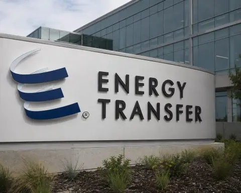 Energy Transfer Holds Near Highs as Market Waits on Dakota Access Decision
