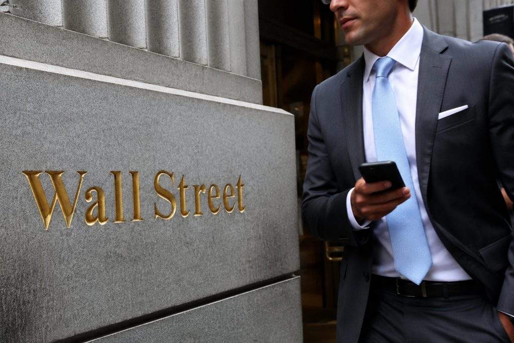Wall Street Gets Another Jolt From Bond Market; Traders Eye Next Moves
