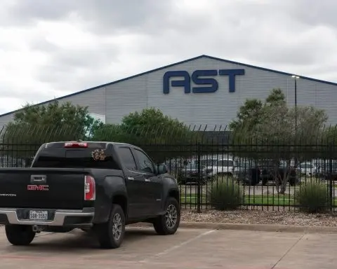 AST SpaceMobile Shares Whipsaw in Volatile Trading