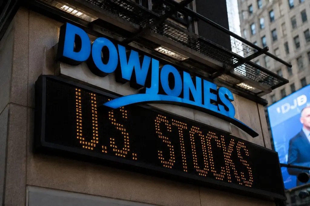 Dow Jones Sets New Record; IBM, Oil, Iran News Cited