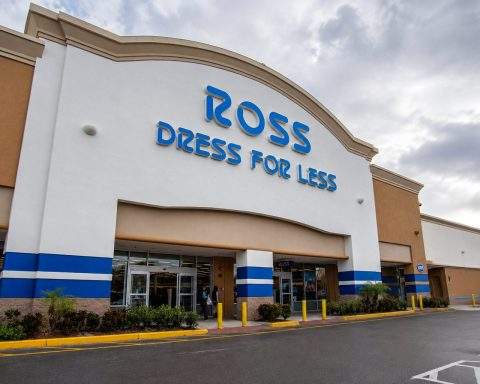 Ross Stores Surges on Sales Beat as Bargain Demand Holds Up