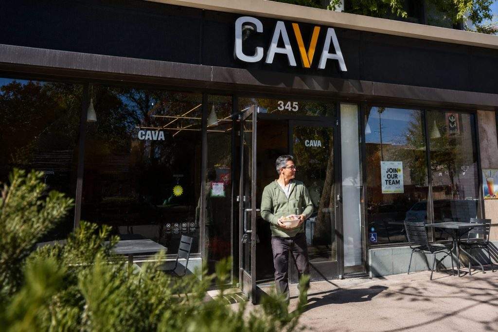 Cava Earnings Beat Challenges Restaurant Slowdown Talk