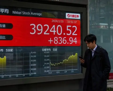 Asia Stocks Climb While Oil Jitters Linger; Nikkei Approaches Record
