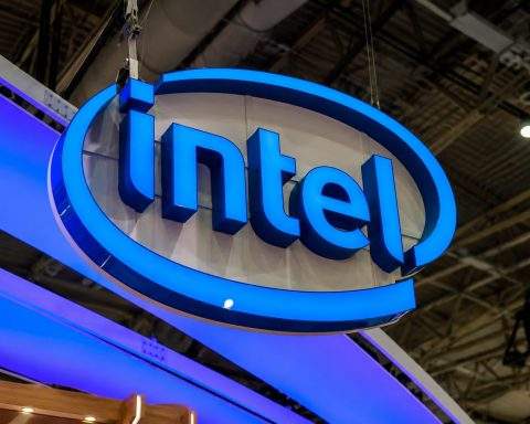 Intel Stock Is Near $119 Again—Here’s What Traders Are Betting On Before the Open