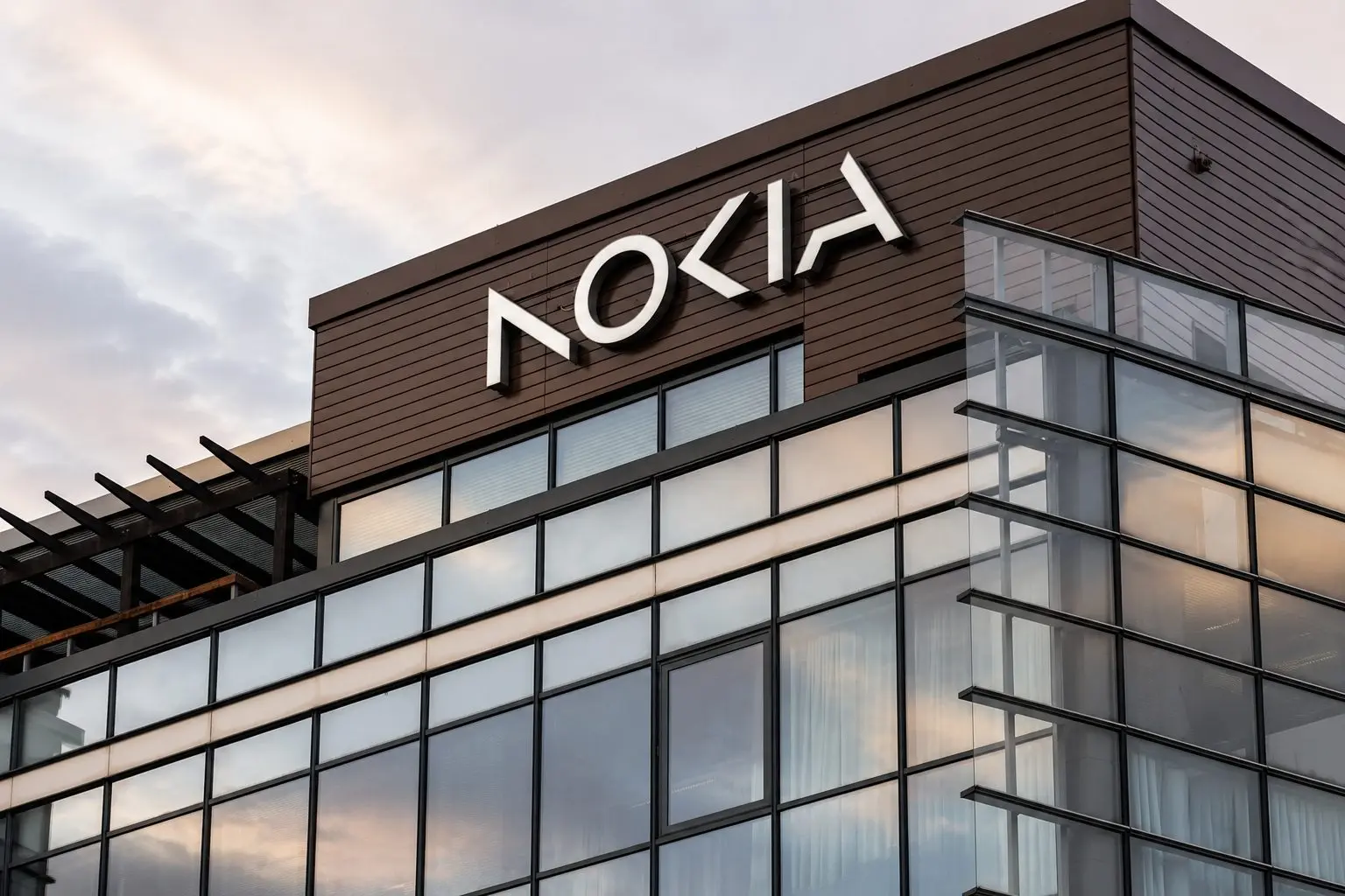 Nokia Shares Jump on Friday, Investors Focus on AI Network Play