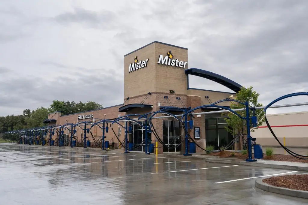 Mister Car Wash Leaves Nasdaq as Investors Get $7 a Share