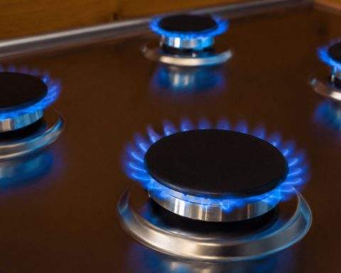 Dutch Regulator Moves on Gas Bills, Fine Print Surprises Consumers