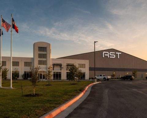 AST SpaceMobile and Quantum Computing stocks now seen as Wall Street frontier bets