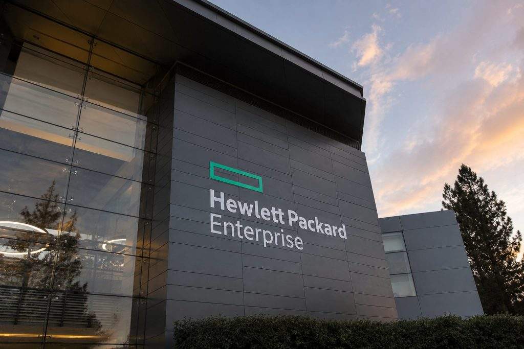 HPE Shares Gain Ahead of Earnings as Wall Street Pushes AI Hardware
